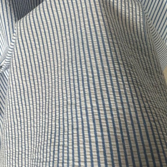 Southern Tide Seersucker Dress Size 10 Blue Stripe Ruffle Beach Preppy - Picture 4 of 9